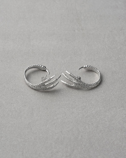 RAVEN OVAL EARRINGS