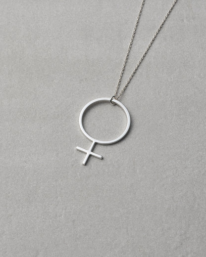 SHE NECKLACE STATEMENT