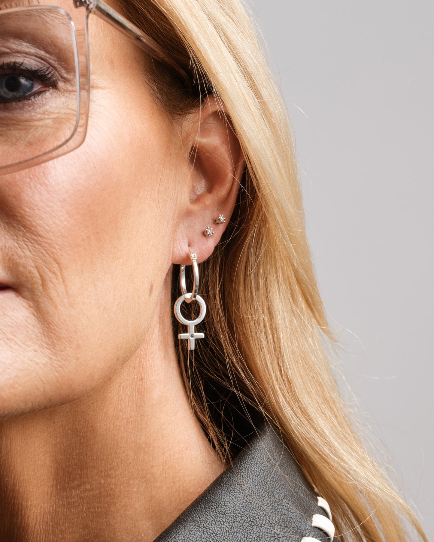 SHE EARRINGS